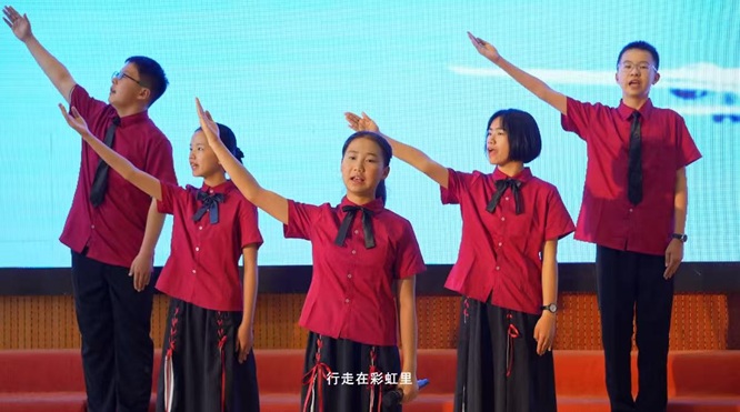 雅言传承文明 经典浸润人生 ——长庆八中七年级学子参加未央区经典诵读大赛  